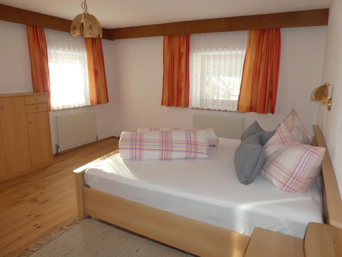 Bauernhof Kuen Villa Langenfeld Luaran gambar