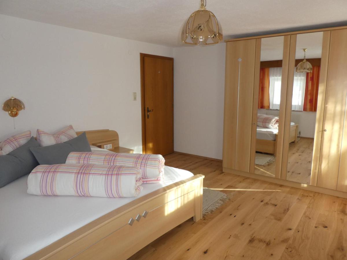 Bauernhof Kuen Villa Langenfeld Luaran gambar